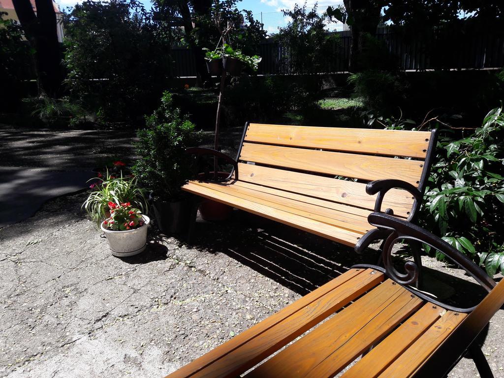 Orchidea Apartman Eger Exterior foto