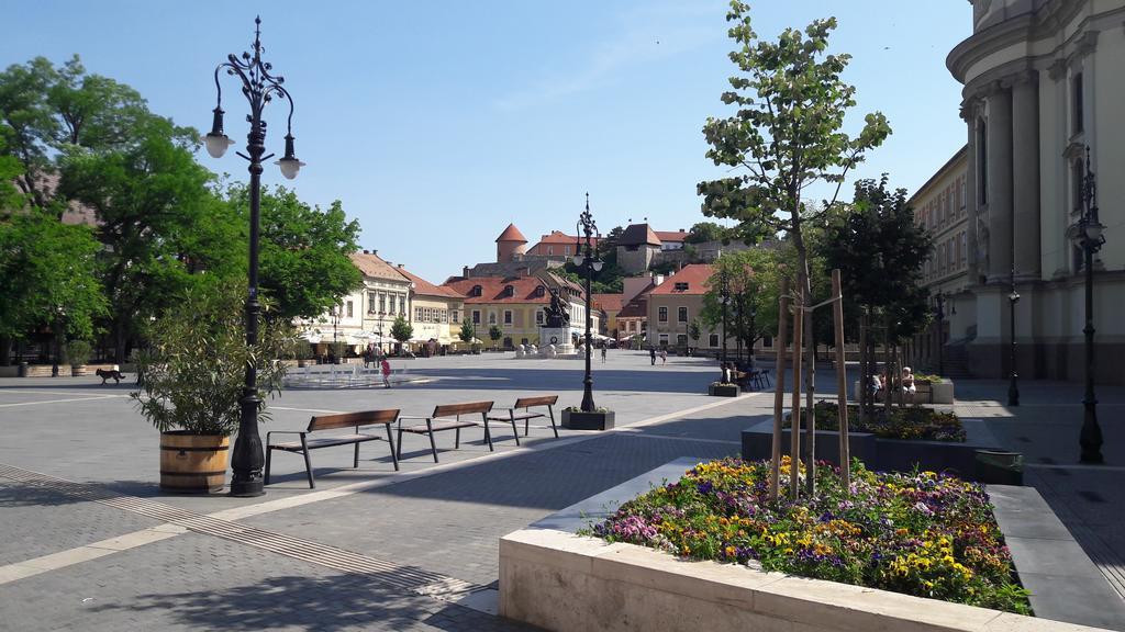 Orchidea Apartman Eger Exterior foto