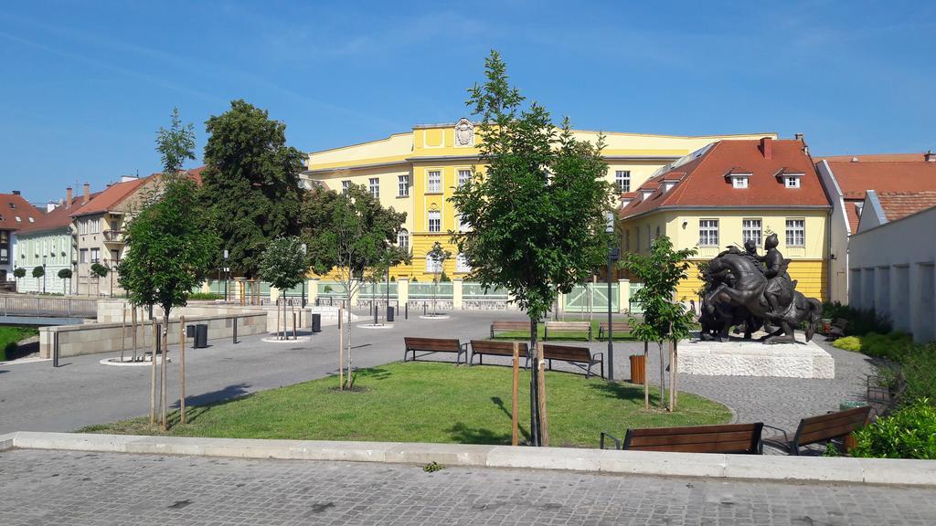Orchidea Apartman Eger Exterior foto